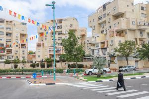 אלעד: קטינים פרצו לבית כנסת וגנבו משם קופות צדקה