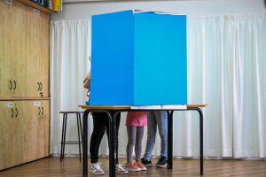 אחרי 13 שנים: טלטלה בוועדת הבחירות המרכזית