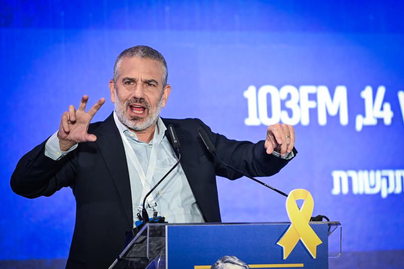 ינון מגל מול אילנה דיין ראש בראש. כך זה נגמר