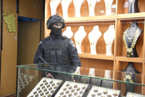 זהב בשווי של מיליון שקל: רשת מבריחי אמל"ח מיו"ש לפזורה נעצרה