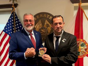 נשיא הסנאט בפלורידה התרגש: "תומכים באופן מוחלט בעם היהודי"