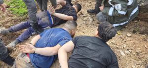 שודדי עתיקות נתפסו בזמן אמת וטענו: "יצאנו לקטוף פטריות"