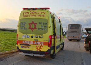 תאונה קטלנית בדרום הארץ: בן 17 נהרג לאחר שנפגע מאוטובוס