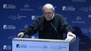 פרופ' רייכמן מזהיר: "מנטרלים את בג"ץ בדרך למדינת הלכה"