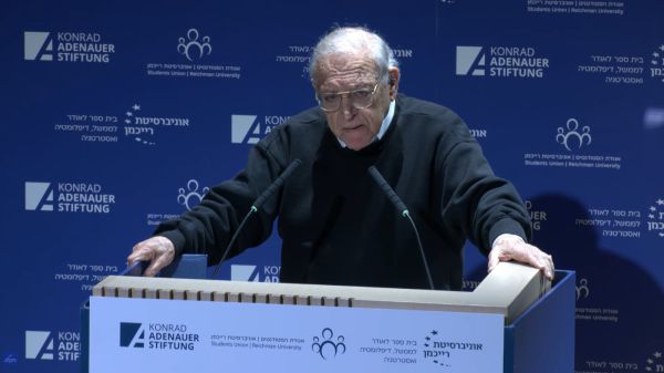 פרופ' רייכמן מזהיר: "מנטרלים את בג"ץ בדרך למדינת הלכה"