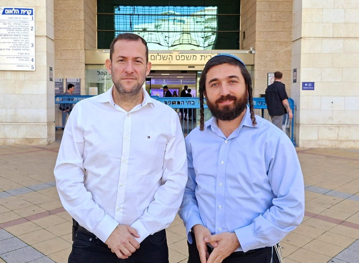 האלוף פוקס מזים את השקר: לא הוסטו חיילים מעוטף עזה לשומרון