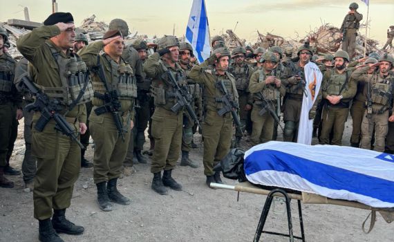 "מקיימים את שבועת הדורות": טקס השבת גופתו של רן גואילי בעזה