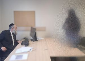 סגירת המעגל של מרים: דור שני להתבוללות שבה הביתה