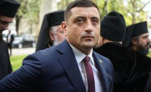 מנהיג האופוזיציה הרומני: "חובת הדמוקרטיות להיאבק באנטישמיות"