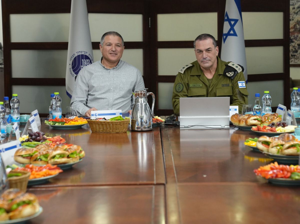 עם הר הבית ברקע: ראש השב"כ והרמטכ"ל נפגשו