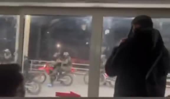 איראן: כוחות של הבסיג' חוטפים גופות של מפגינים מבתי החולים