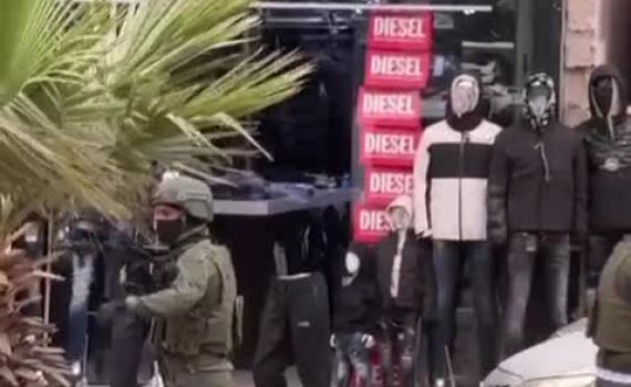 כוחות הביטחון עצרו את החשודים שהתחזו לחיילים ושדדו חנויות