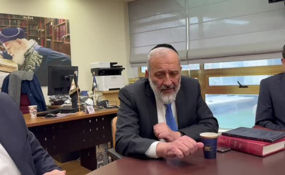 דרעי על אסון הפעוטון: "אסור להפעיל מעונות ללא פיקוח!"