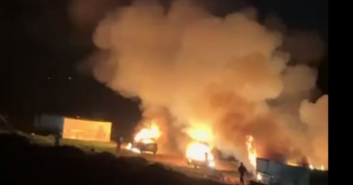 בנימין: ישראלים הציתו מבנים של הקהילה הבדואיתו ונמלטו. צפו