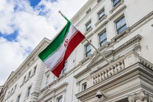 בעקבות הרג המפגינים: שגרירי איראן באירופה זומנו לשיחות נזיפה