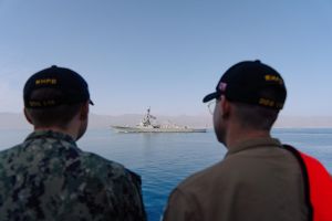 מתכוננים לאיראן? חיל הים והצי האמריקאי ביצעו תרגיל משותף