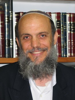 450px-5765_HaRav_Baruch_Gigi