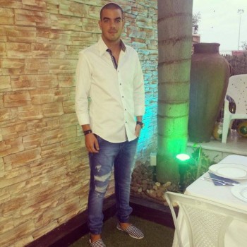 580312_573954249319434_949313250_n