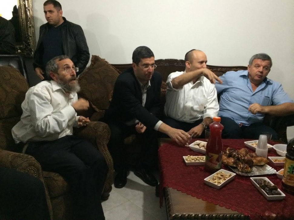 בנט מתארח בשדרות