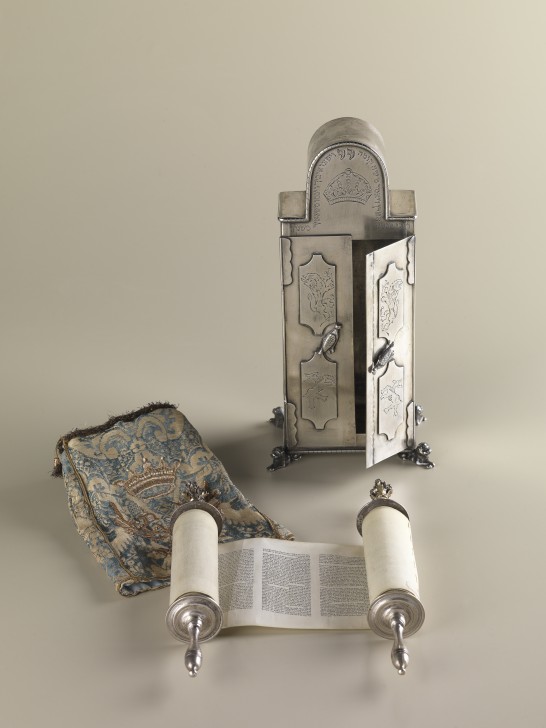 Small Torah ark, Poland~B86_0189, ~B86_0190