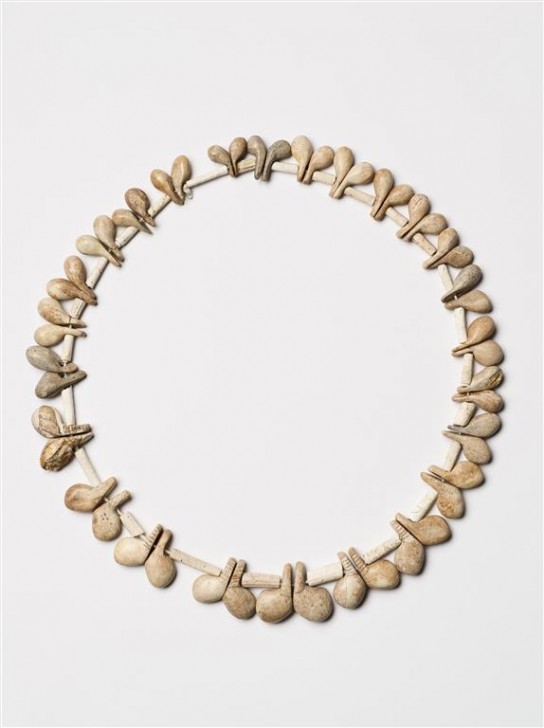 5. מחרוזת עצם, תק' הנטופית, מערת הנחל-מידד סוכובולסקי (Medium)