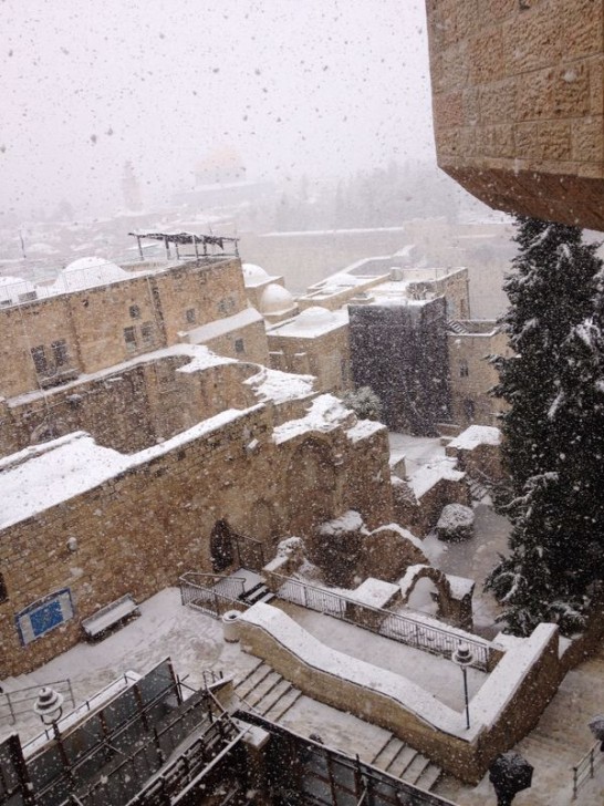 שלג ברובע תשעד