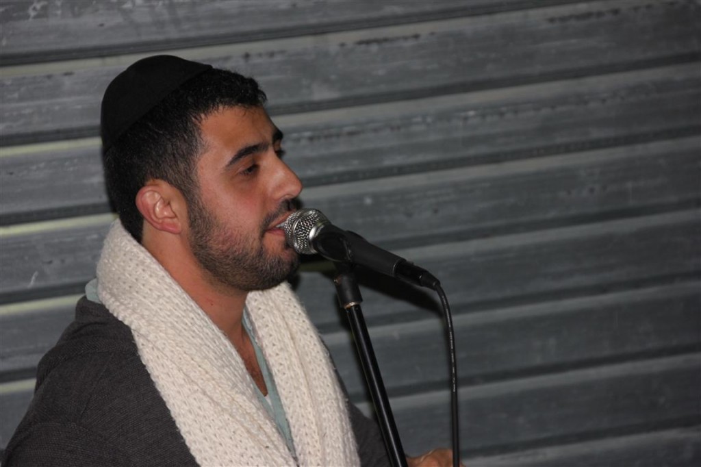 ישי ריבו (Medium)