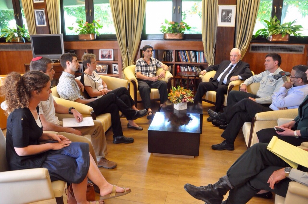 AlnmYVSrE9J0m3QwFgObQOOR0n2JRRvA7RM_aApqM3GB