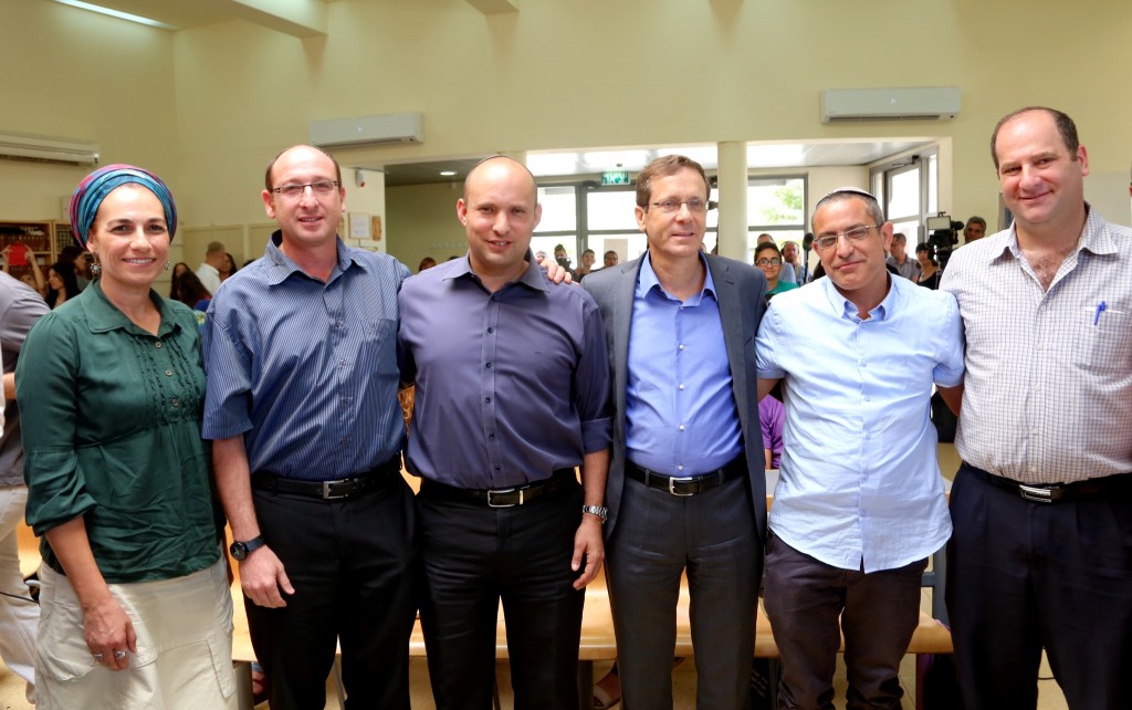 שר החינוך נפתלי בנט אירוע אחדות