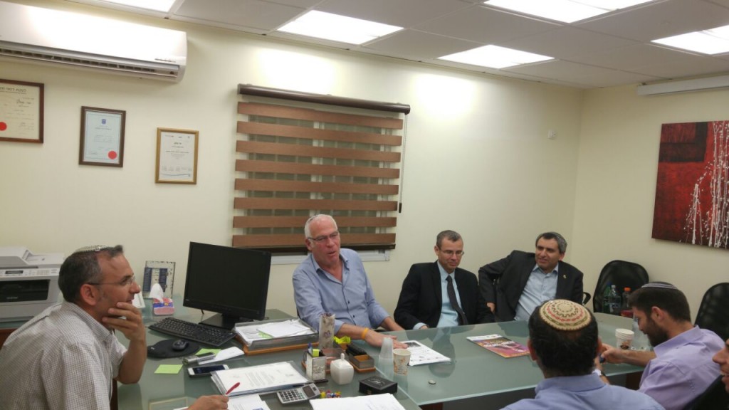 Aqpd0jIi23Y9gVI7r2-mgrSqLOS-4MSdtRi34Y57drrv