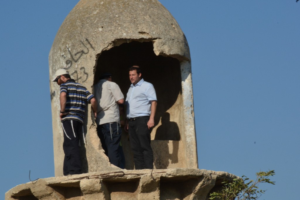 מגורשי שאנור עולים עוד פעם על המצודה עשר שנים אחרי