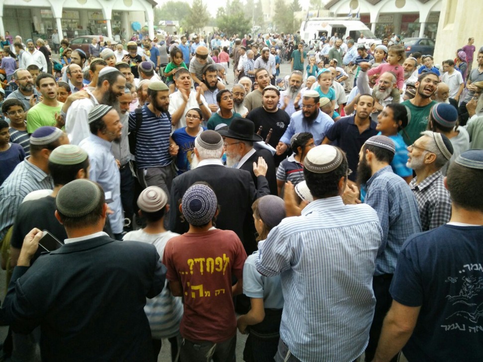 AsXpz25RIrdfj7IWbqB2WzNyacRKyFmnCR6A-hhYpUMX