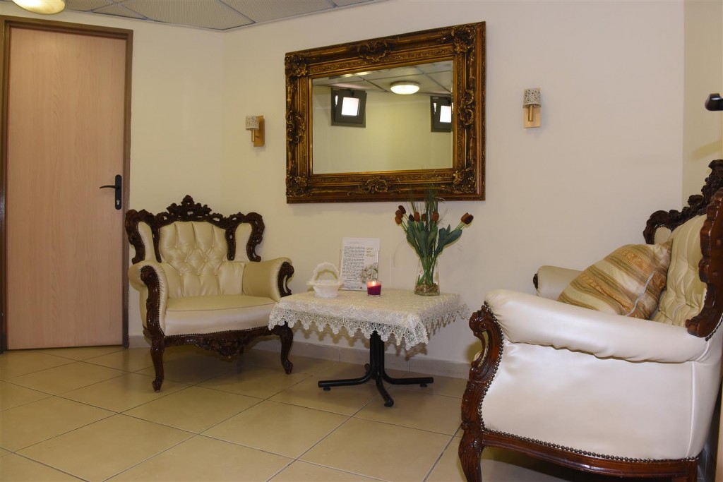 מקווה שי עגנון בגבעת שאול (Large)