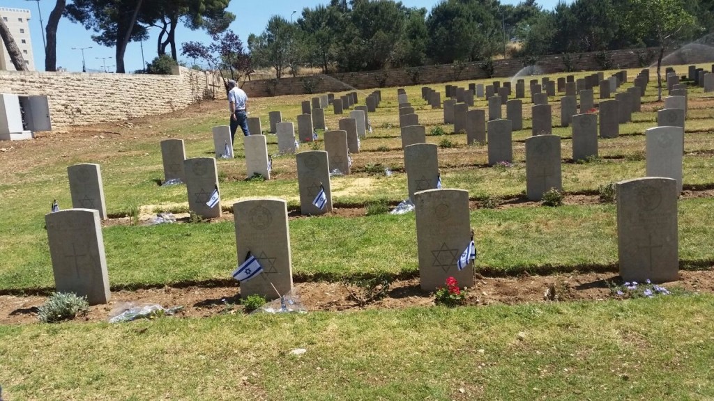 WhatsApp-Image-20160511 (1)