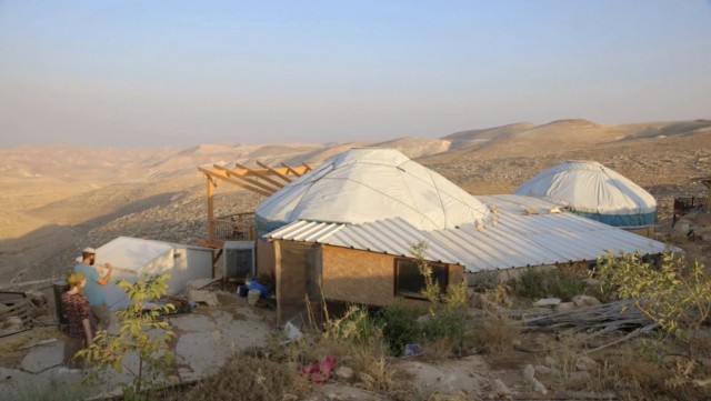 (באדיבות אולפני פליינט)