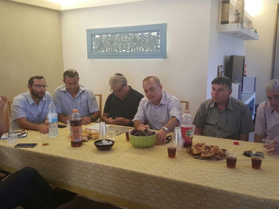 WhatsApp-Image-20160628 (1)