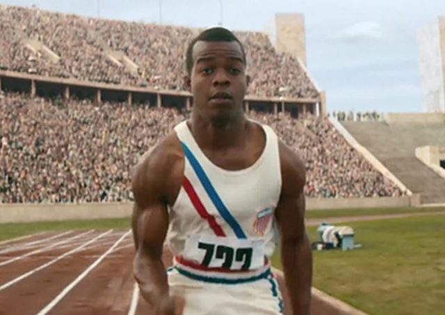 ג'ייסי אוונס, מתוך הסרט "המירוץ". צילום מסך.