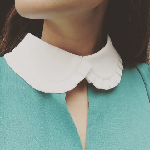 Naomi.S‏ | צווארון קטן 