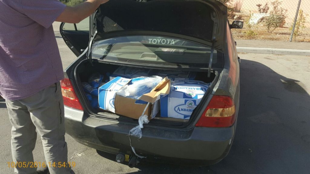 בשר מוברח בתא מטען של רכב (צילום: המועצה לענף הלול)