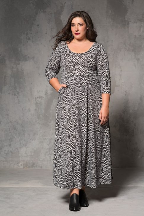 איילת לבן - שמלת מקסי פרינט גיאומטרי איזבלה - 450 שח