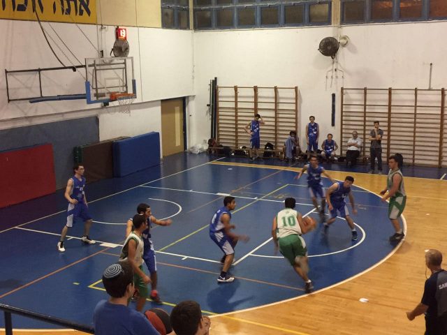 משחק צמוד והפכך. לא מומלץ לבעלי לב חלש. אלקנה - קרנ"ש