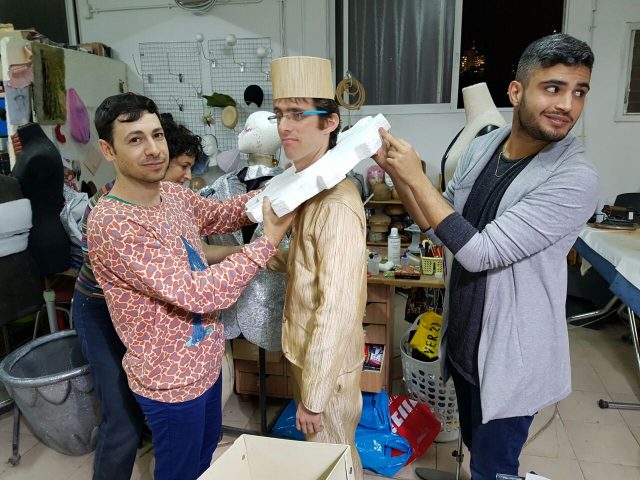 יוצרים ונהנים