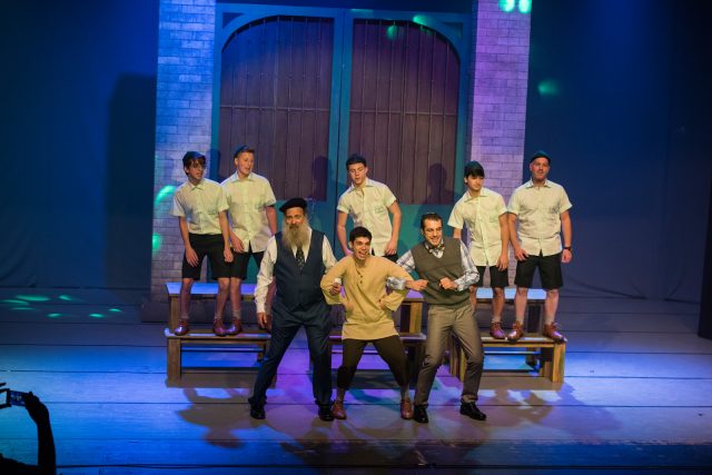 כשכל השחקנים הגדולים על במה אחת (צילום:נתן יעקובוביץ)