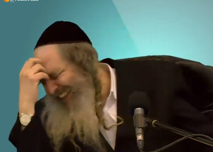 בשיעור: הרב ארוש נקרע מצחוק ולא מצליח לדבר.צפו - סרוגים