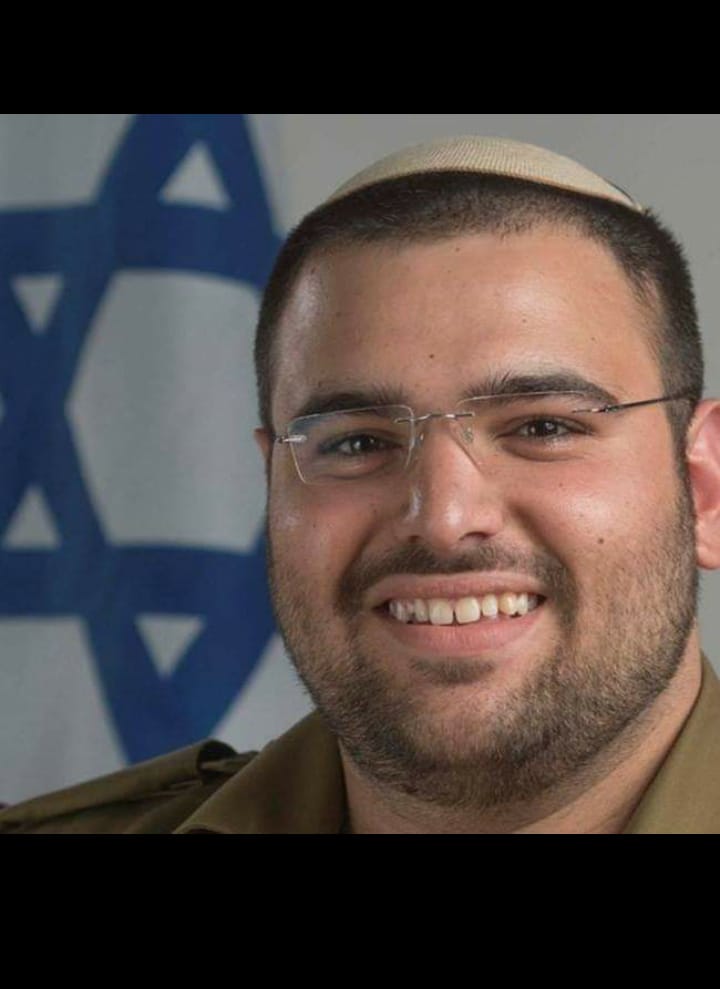 כל אחד בטוח שהרב אלישע היה ה"חבר" הכי טוב שלו