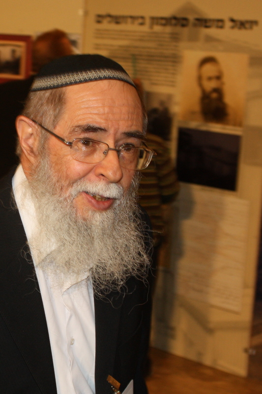 הרב וולנסקי: בזמן הצפירה, אל תגיד משניות או תהילים