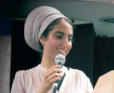 הסיפור האמיתי מאחורי השביס של לינור אברג'יל