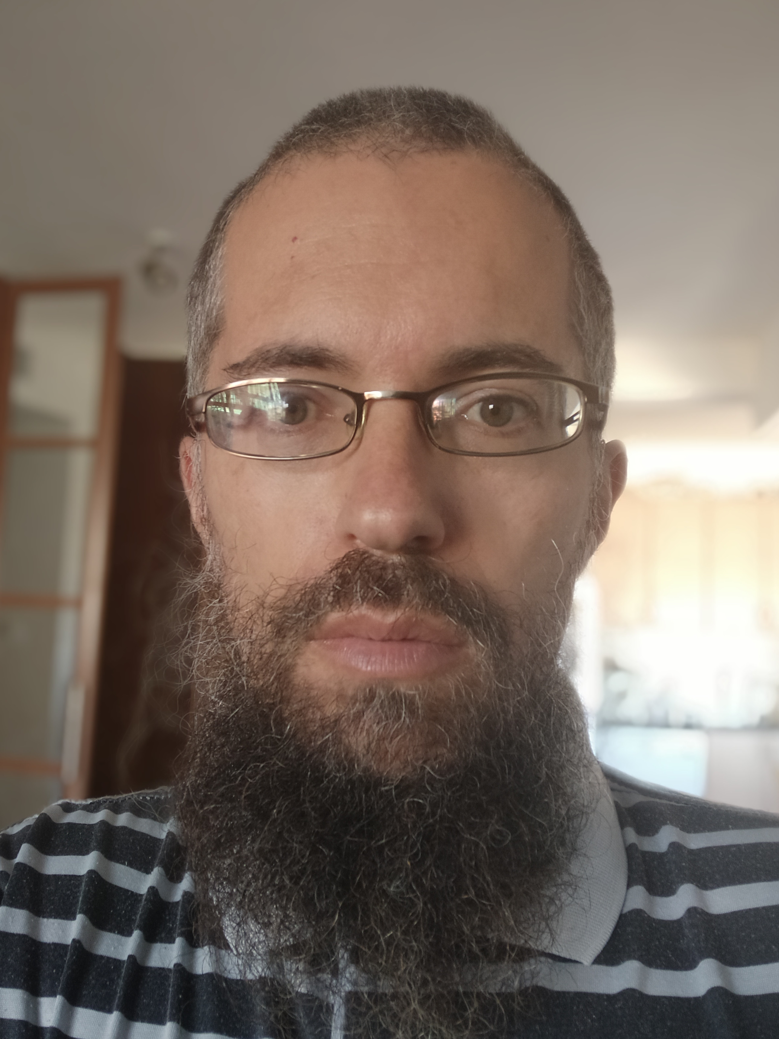 מלחמת ליברמן ומתנגדיו: לארח במקום להשתלח