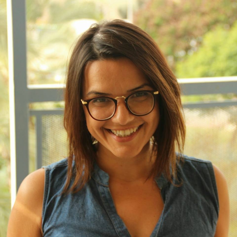 "אמא, אני לא מסוגלת להישאר יותר בסלון"