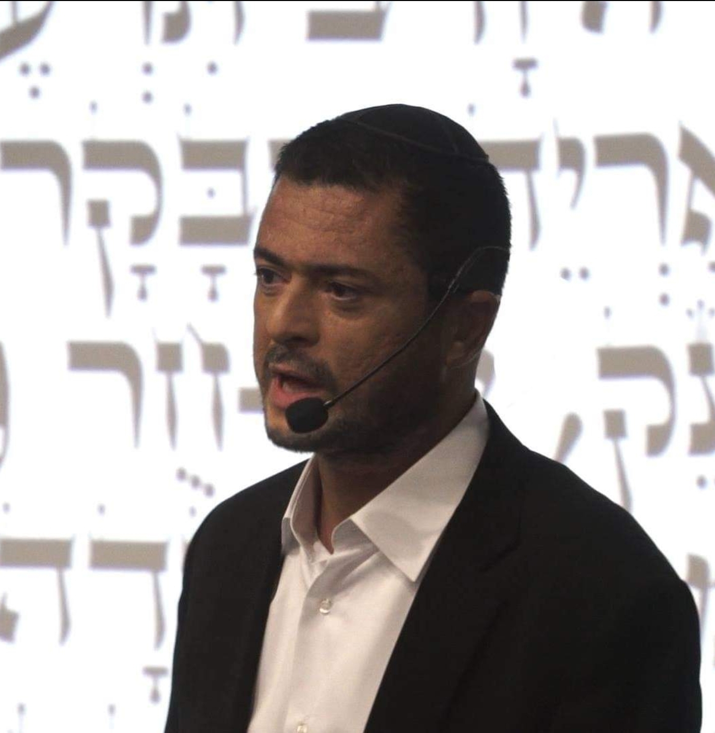 "מי שאוכל דברי חלב בחג – מסייע ביד עוברי עבירה"